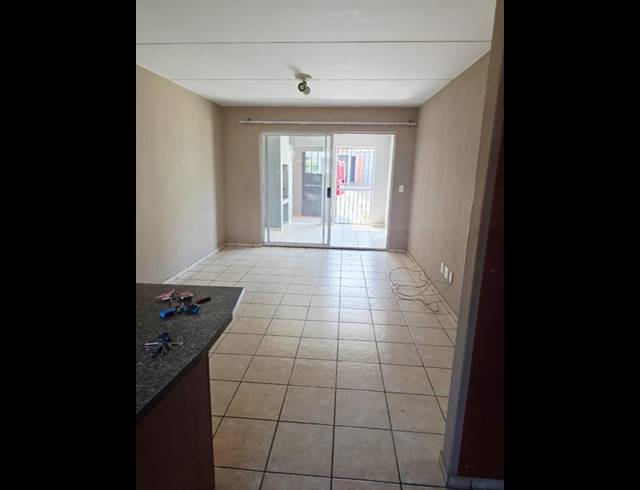 2 BEDROOM TOWNHOUSE FOR SALE IN BIRCHLEIGH